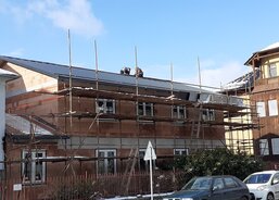 Dokončování střechy - únor 2021