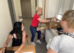 Vydávání potravinové a hygienické pomoci uprchlíkům - jaro 2022