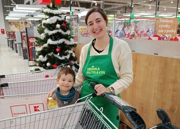 Sbírka potravin v Kauflandu Šumperk překonala rekord – lidé darovali více než 1,2 tuny pomoci
